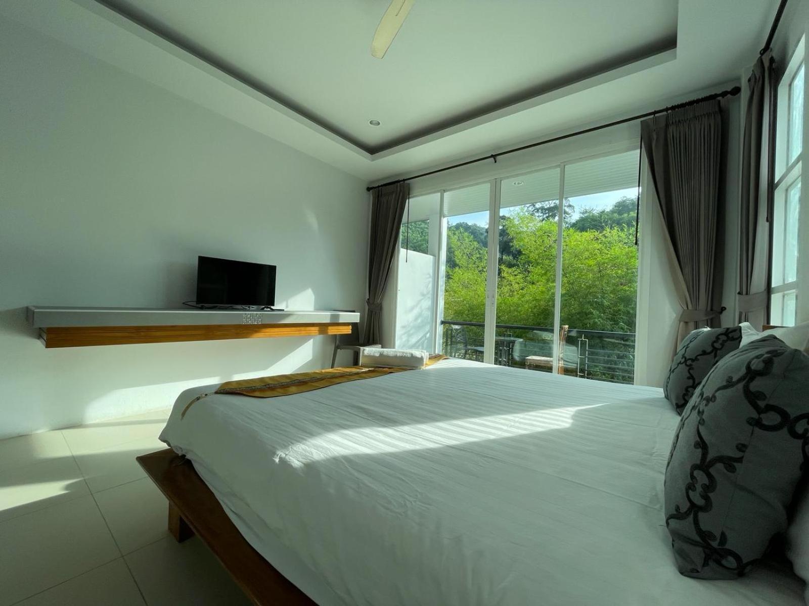 Aparthotel Little Kamala Hill Esterno foto