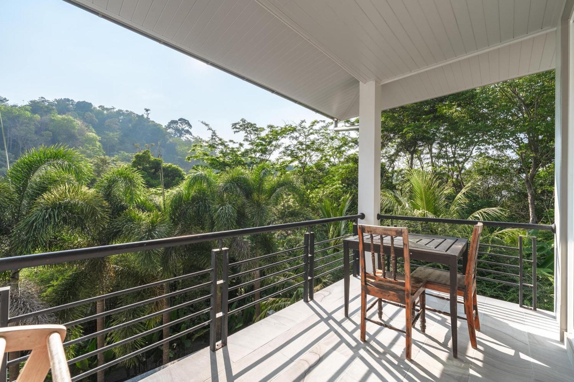 Aparthotel Little Kamala Hill Esterno foto