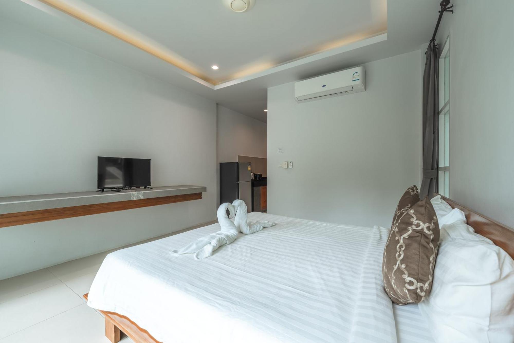 Aparthotel Little Kamala Hill Esterno foto